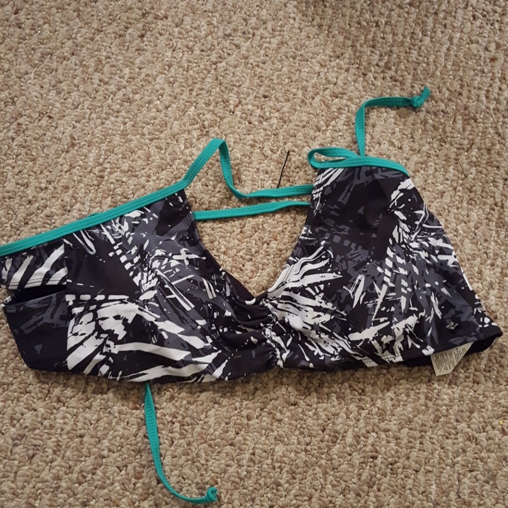 Fabletics bathing suit top